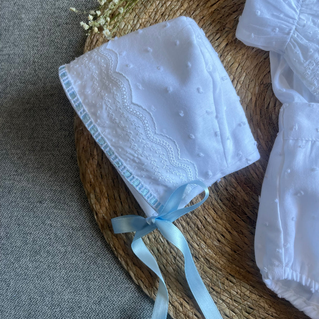 Conjunto de camisa, capota y cubrepañal niño